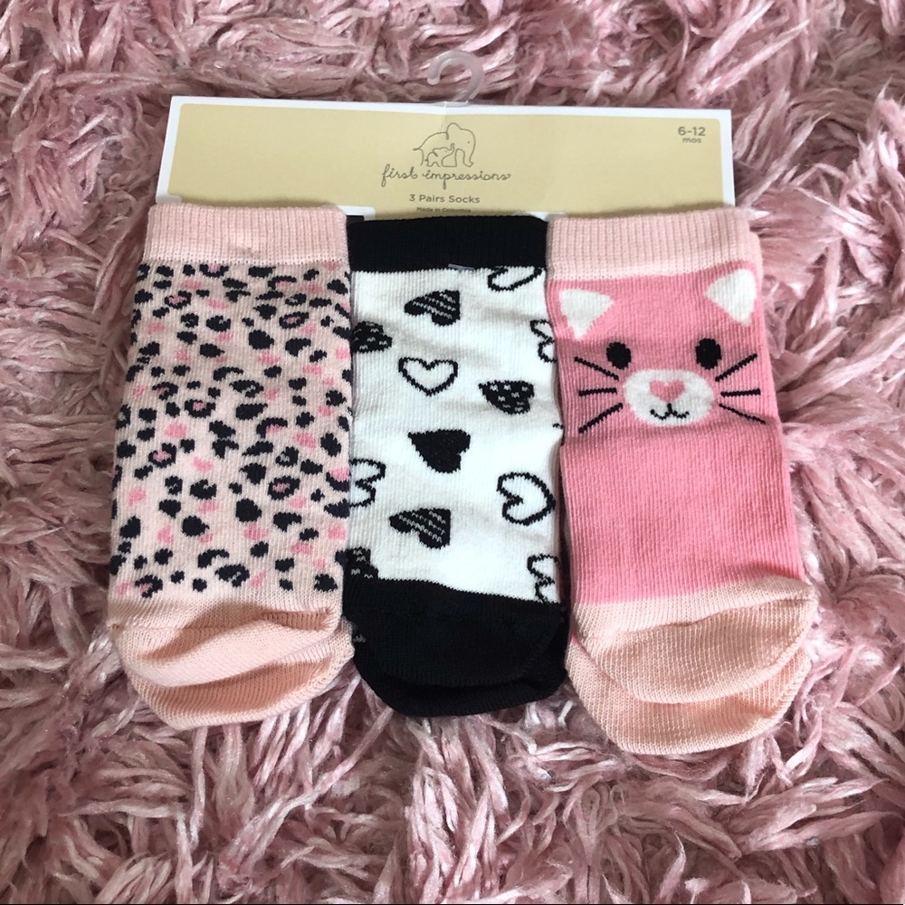 First Impressions baby socks. 3pairs Size 6-12 months.NWT. Non smoking household